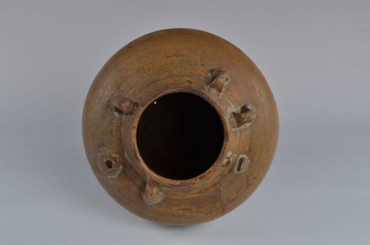 明代黄釉五耳陶壶