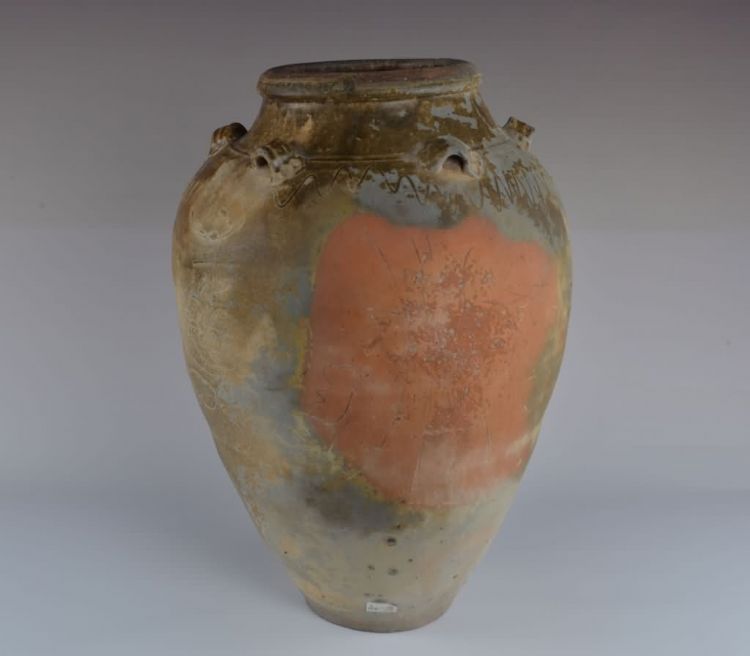 明代青褐釉莲花六耳陶瓮