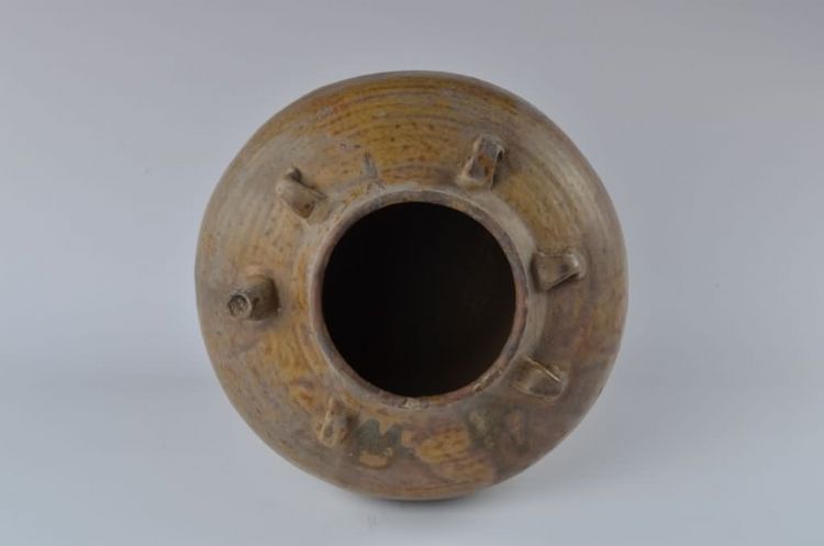 明代黄釉五耳瓷壶