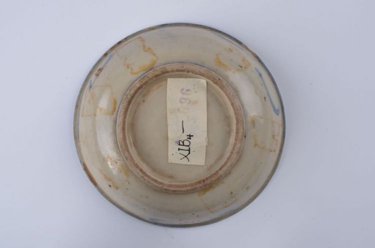 清代青花花草纹瓷碟