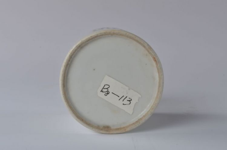 清代五彩人物瓷盖罐