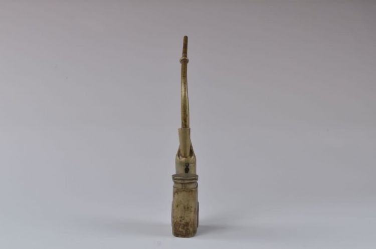 民国喜鹊登梅铜烟筒