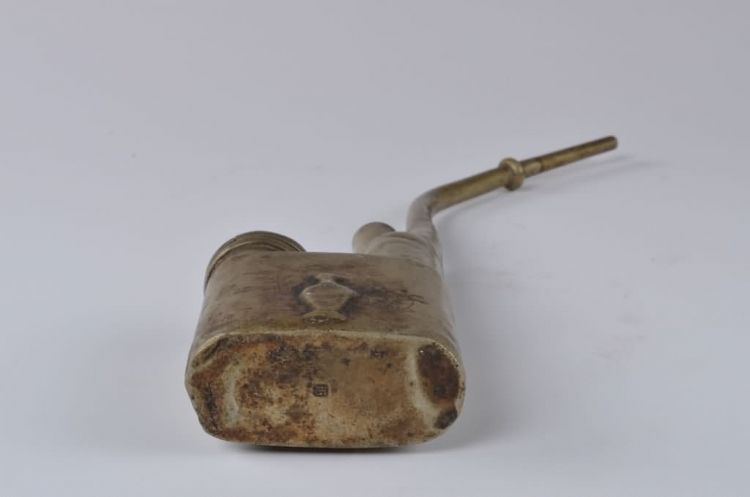 民国喜鹊登梅铜烟筒