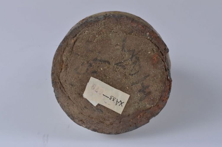 明代青黄釉平底陶烛台