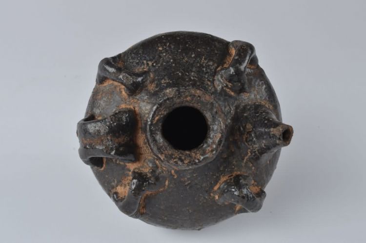 明代黑釉四耳陶壶