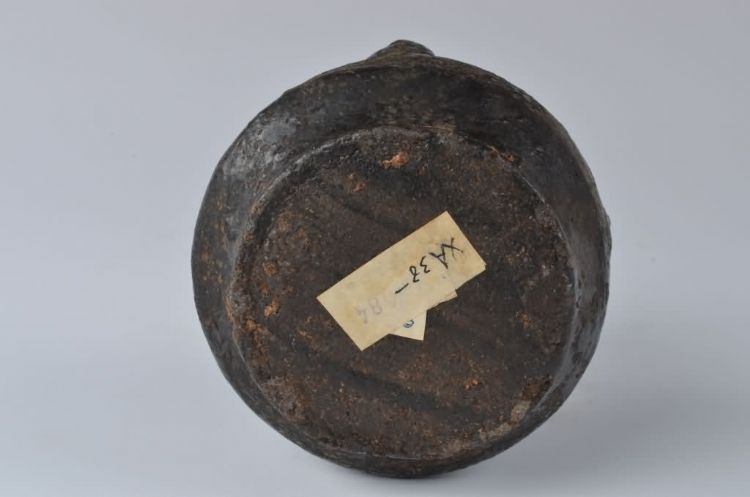 明代黑釉四耳陶壶