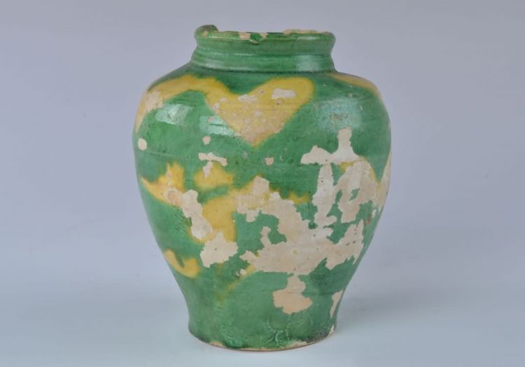 清代绿黄釉斑瓷罐