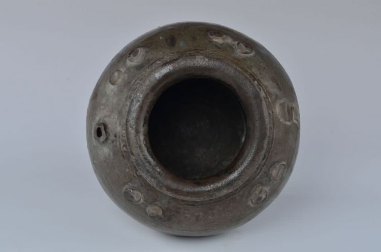 清代褐釉五耳陶壶