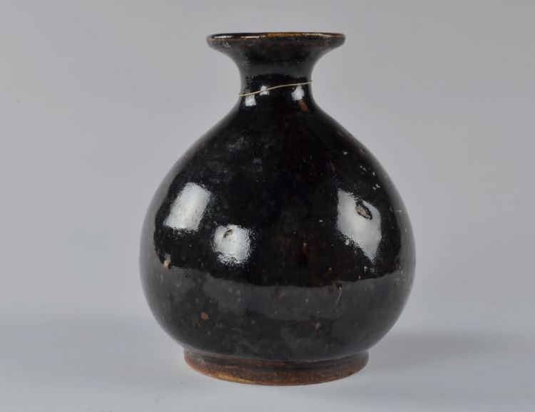 民国酱釉玉壶春瓶