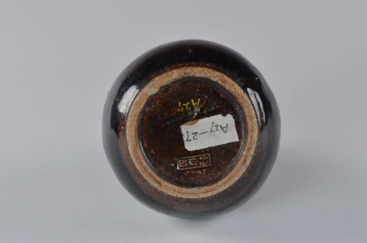 民国酱釉玉壶春瓶