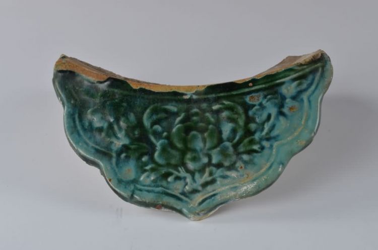 清代绿釉牡丹花纹滴水