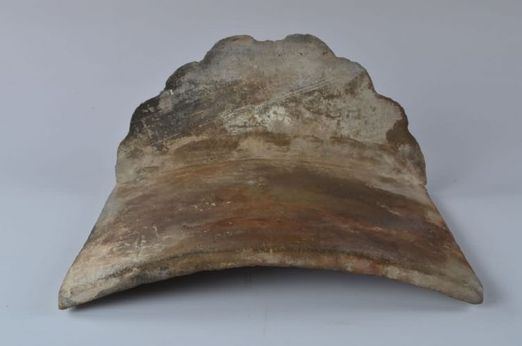 清代菊花纹滴水