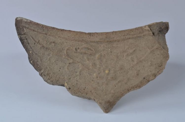 清代菊花纹滴水