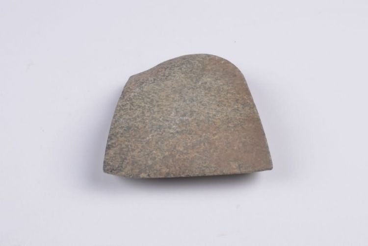 新石器时代乌烈村遗址石锛