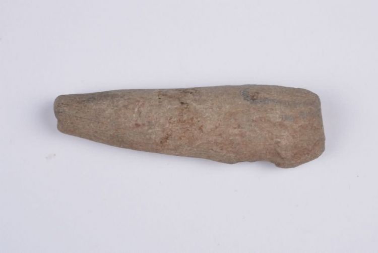 新石器时代乌烈村遗址石凿