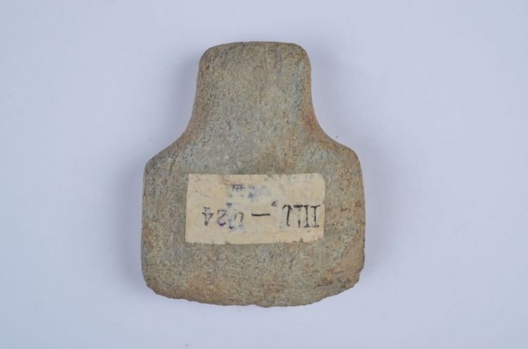 新石器时代乙在村遗址双肩石锛