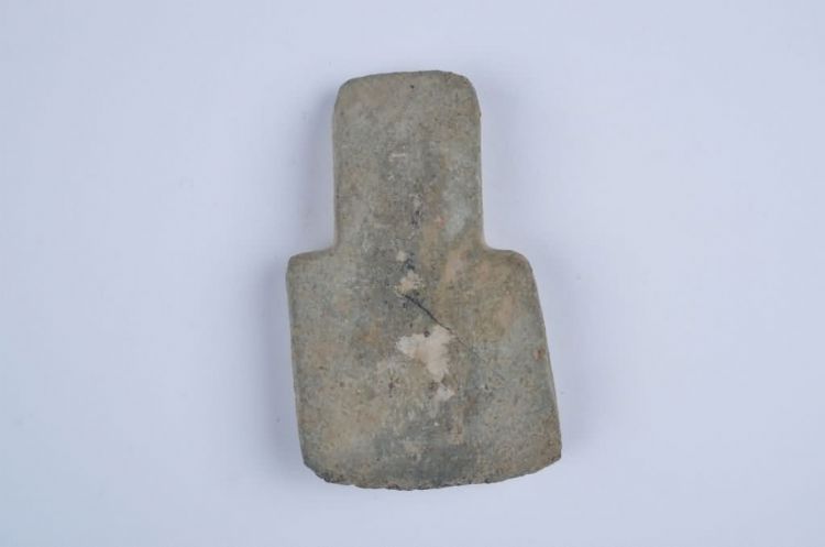 新石器时代乙在村遗址双肩石锛