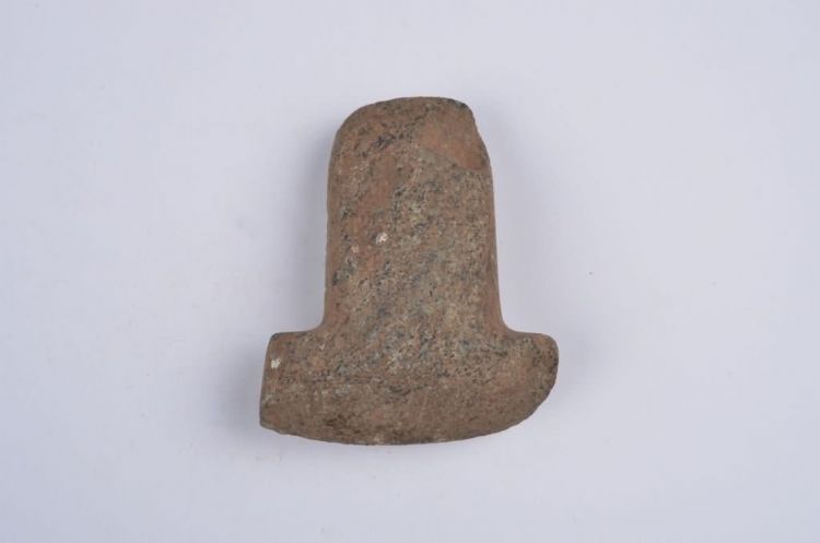 新石器时代白石村下干沟遗址双肩石锛