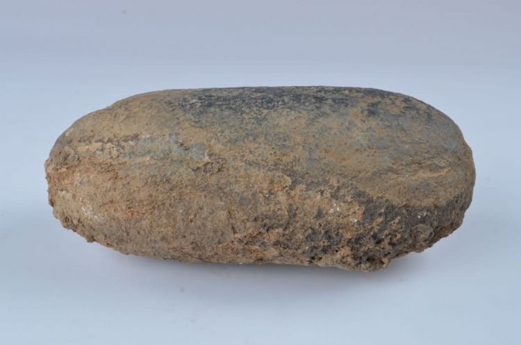 旧石器时代铁钱洞石砧