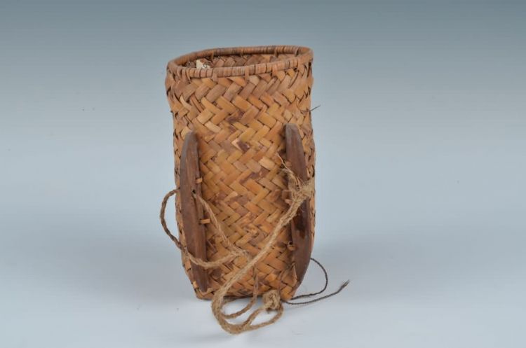 现代黎族藤编腰箩