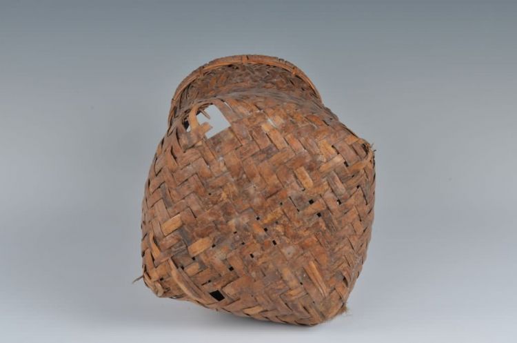 现代黎族藤编腰箩