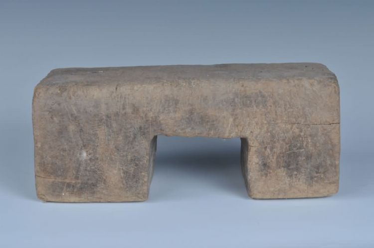 现代黎族独木枕