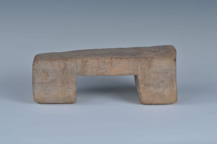 现代黎族独木枕