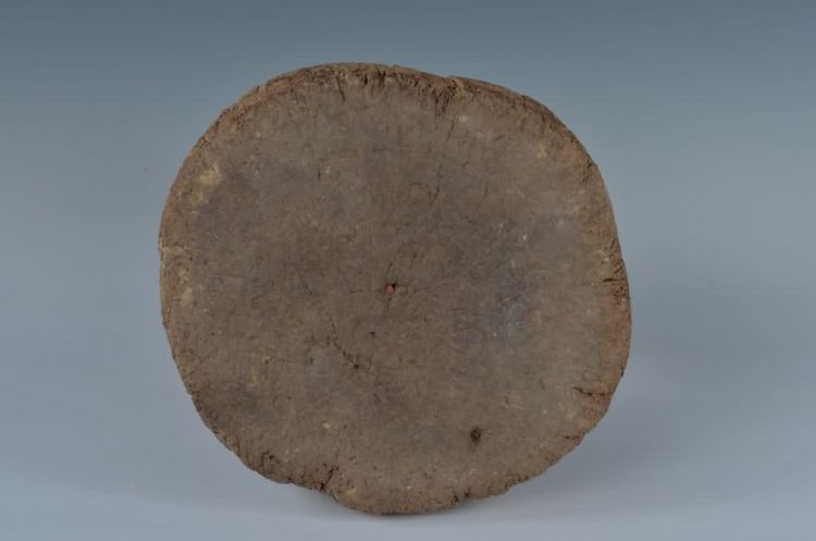 现代黎族多脚独木凳