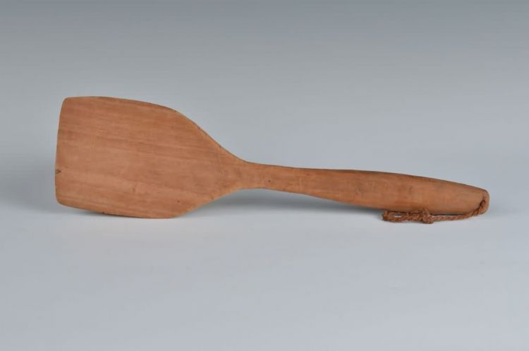 现代黎族独木饭铲