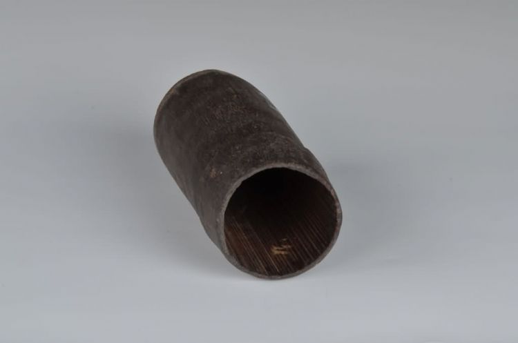 现代黎族竹水杯