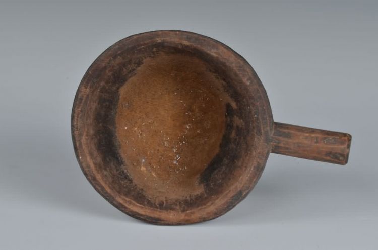 现代黎族带把木臼