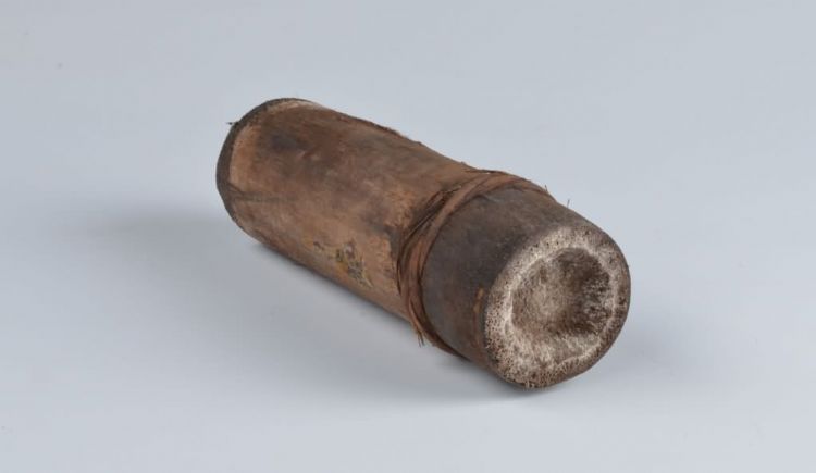 现代黎族竹盐筒