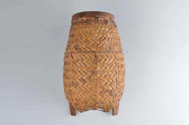 现代黎族藤腰箩