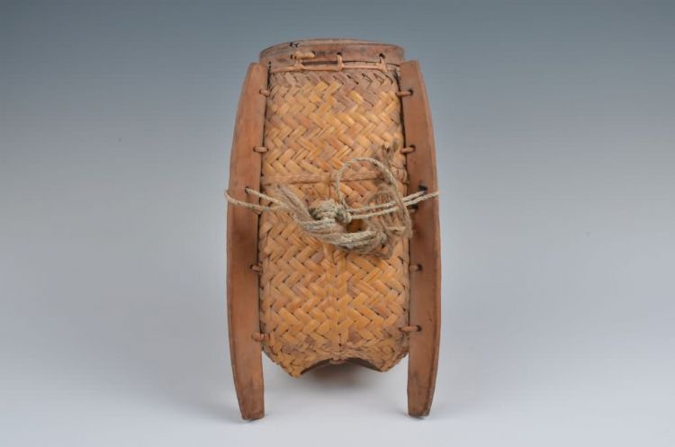 现代黎族藤腰箩