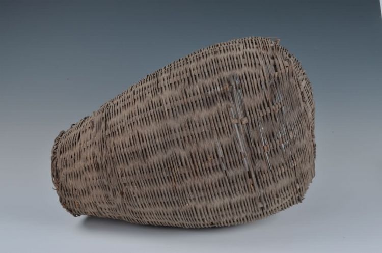 现代黎族竹编鱼捞