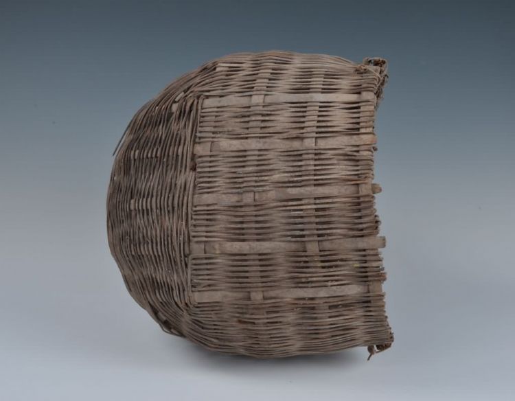 现代黎族竹编鱼捞