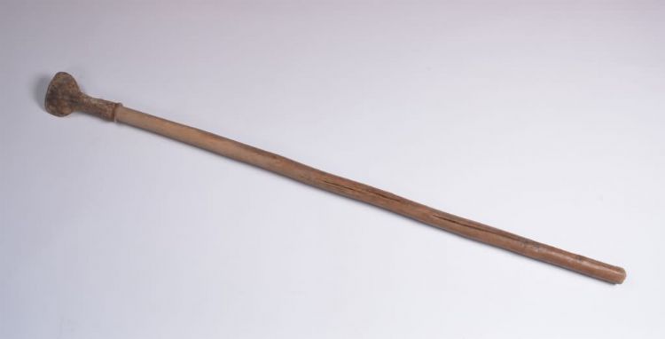 现代黎族挖洞锹