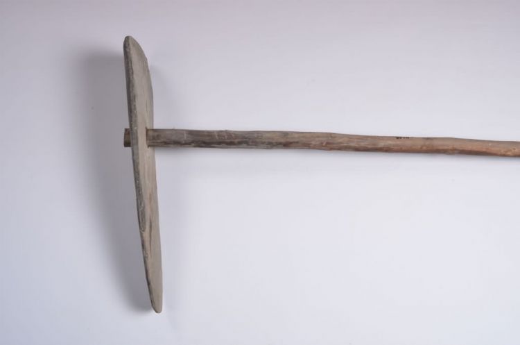 现代黎族晒谷耙