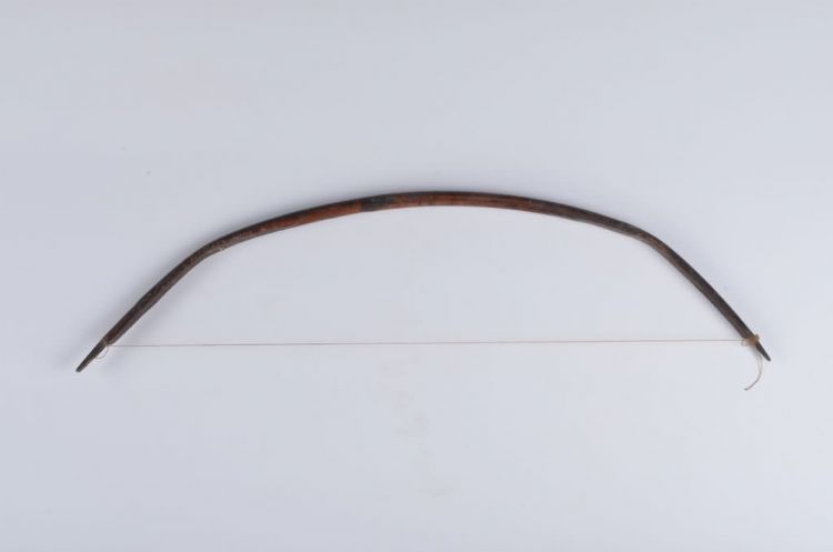 现代黎族弹棉弓