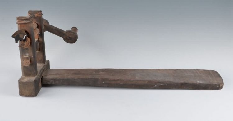 近代黎族脱棉籽机