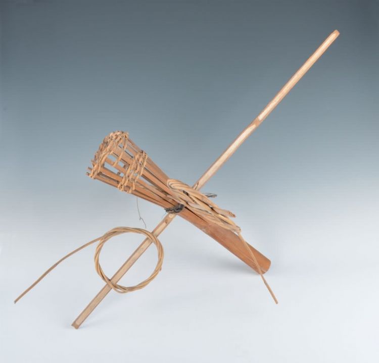 现代黎族绕线架