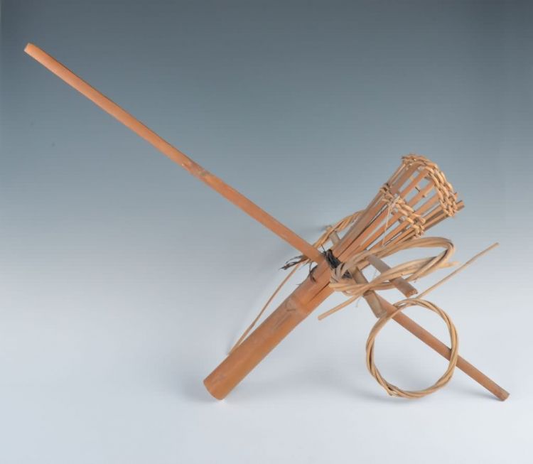 现代黎族绕线架