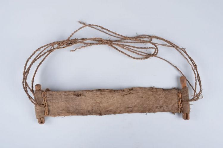 现代黎族树皮布纺织腰带