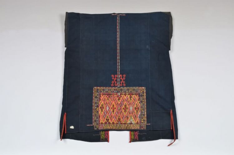 现代黎族杞方言区女子上衣