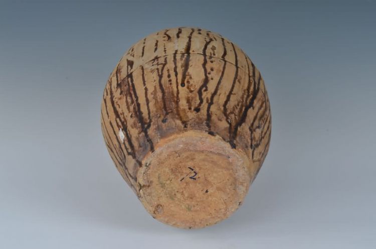 清代黄褐流釉六耳瓮