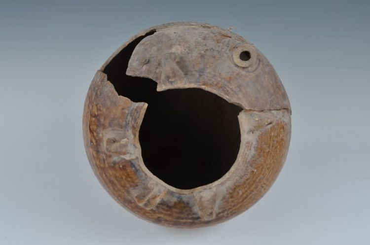 清代黄褐釉五耳壶