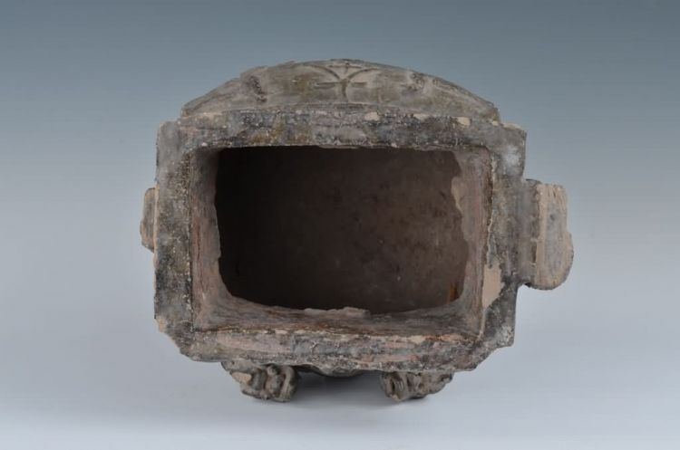 清代青釉福禄寿陶香炉