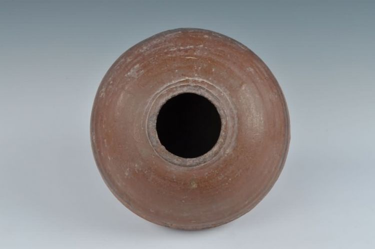 清代褐釉无耳陶瓮