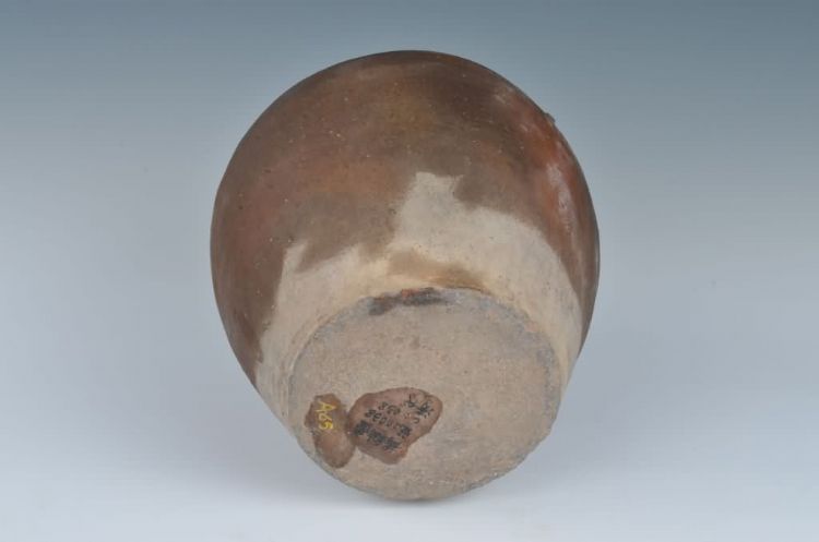 民国褐釉单耳壶