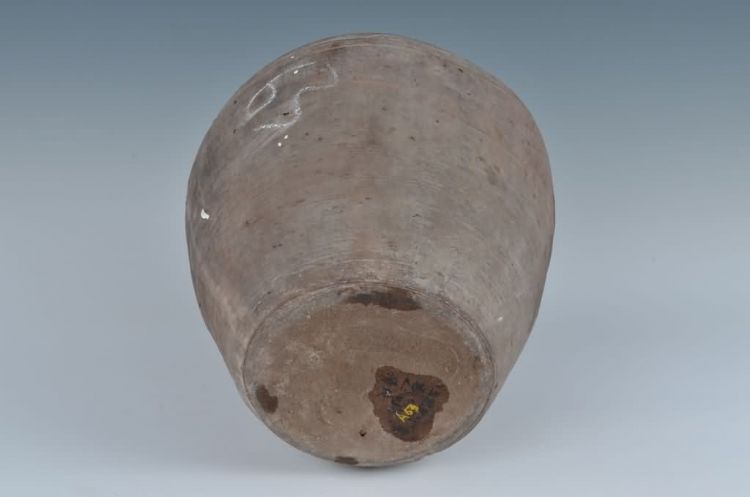 清代褐釉鸟纹陶瓮